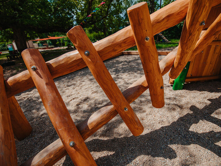 Spielplatzneugestaltung des Kindergartenbereichs einer Kita in Riesa