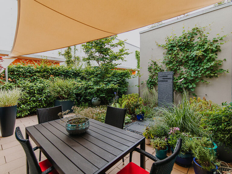 Gartenanlage und Dachterrasse eines Reihenhauses in Dresden-Neustadt